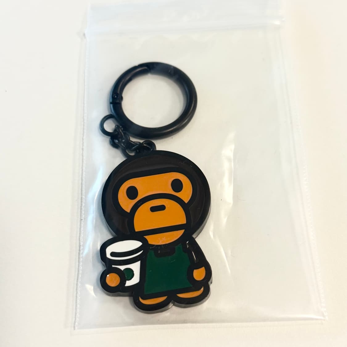 스타벅스 X 베이프 마일로 키링 상품이미지1