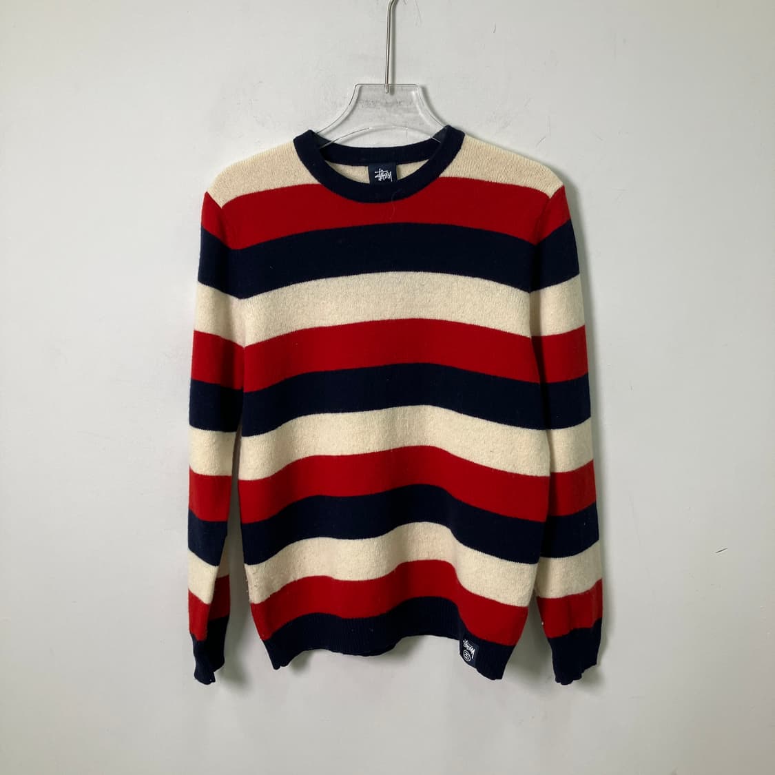 스투시 스트라이프 패턴 니트 상품이미지1