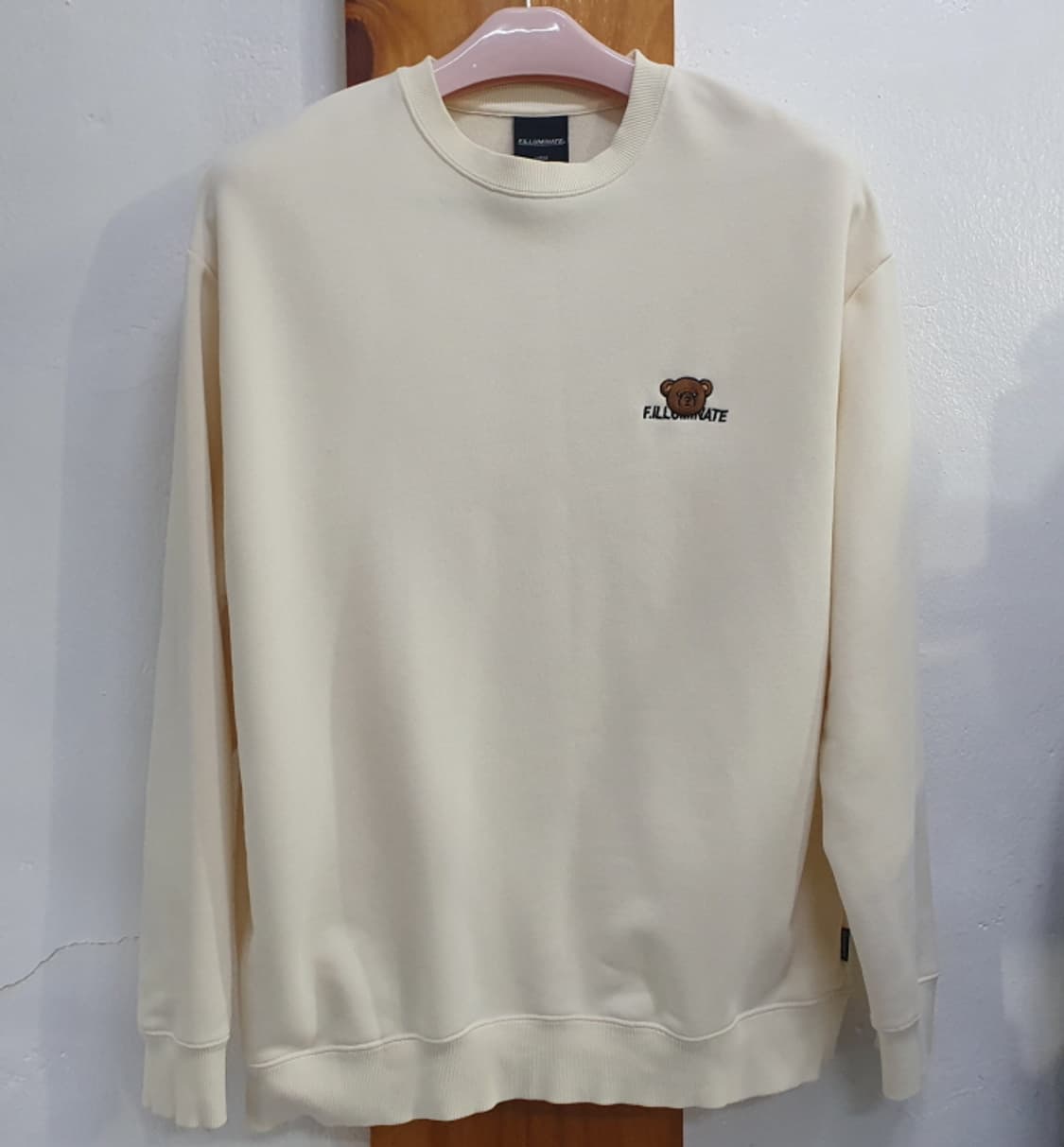 필루미네이트 크림색 맨투맨(100) 상품이미지1