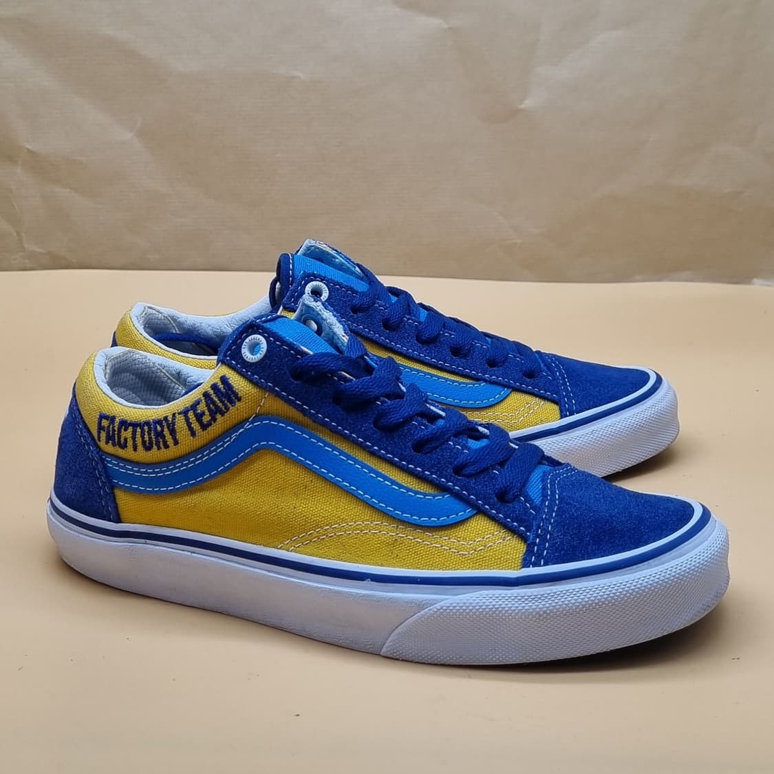 반스x아워레젼드 스타일36 스니커즈 240. 상품이미지1