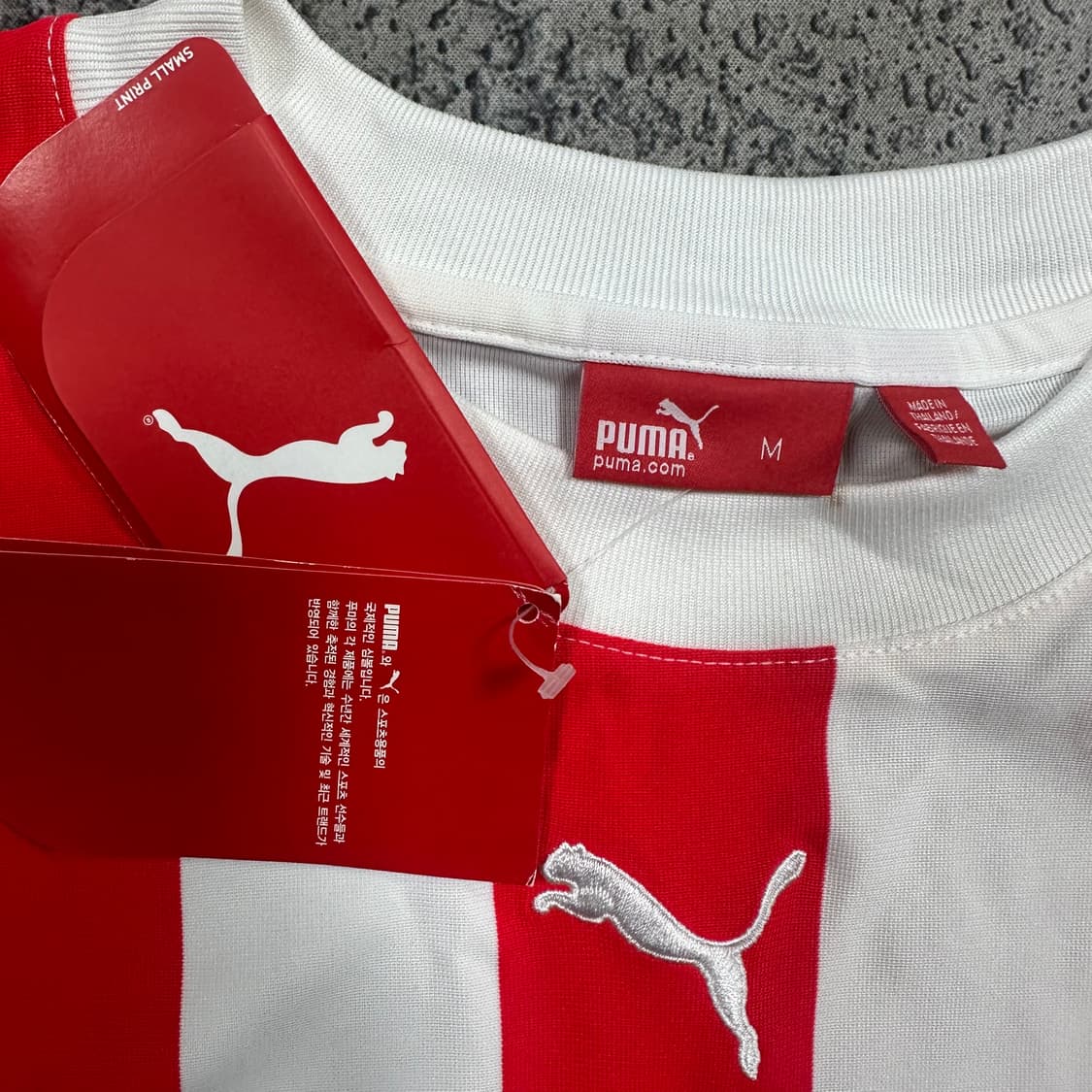 ✨ (새상품) 푸마 스트라이프 흰빨 롱슬리브 상품이미지3