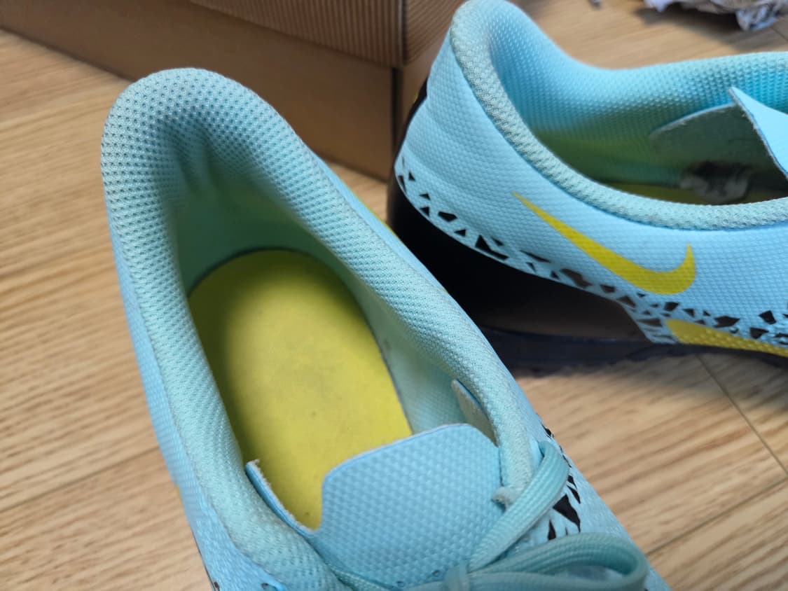 나이키 팬텀 GT2 클럽 TF 풋살화 상품이미지7