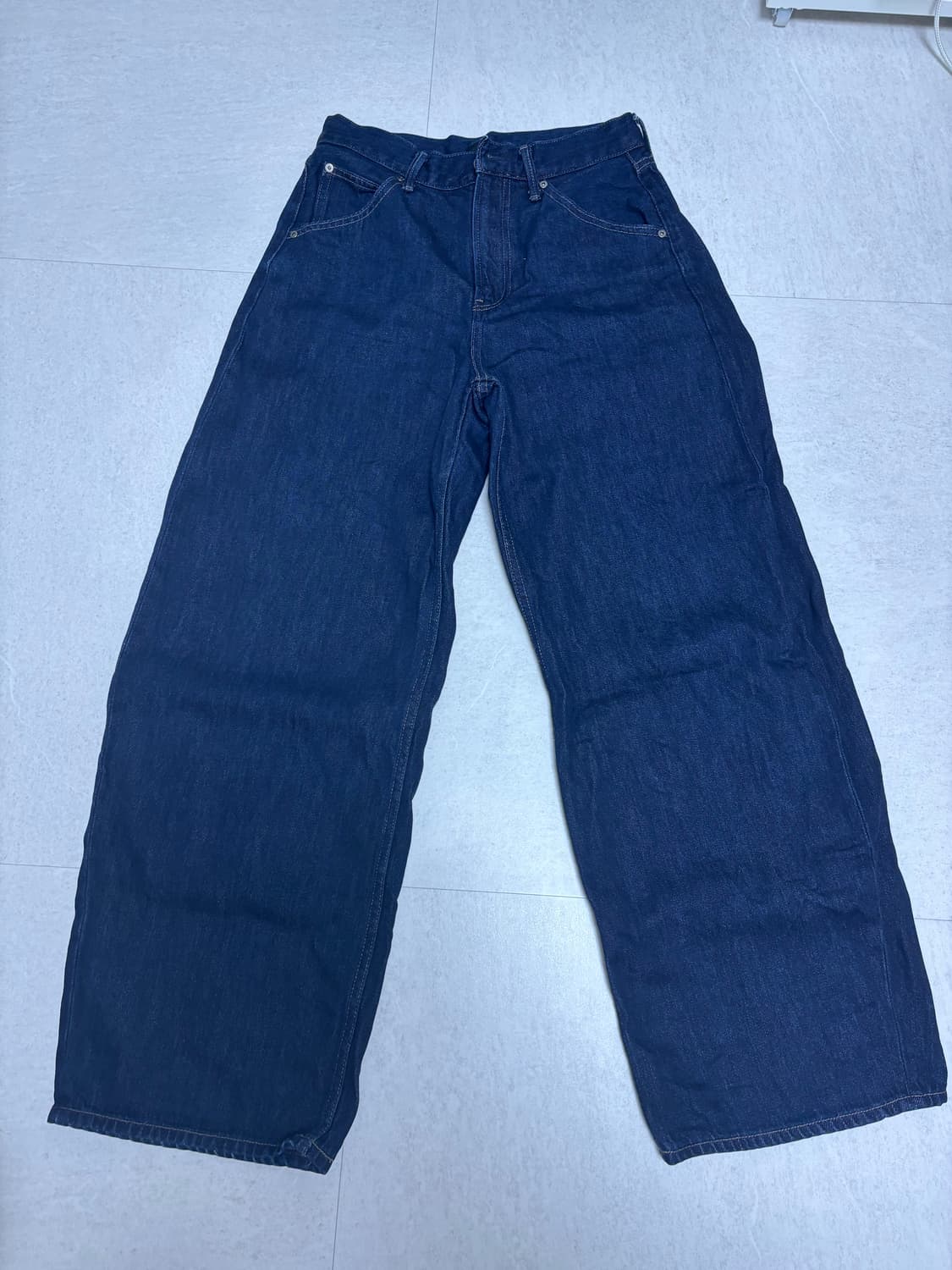 유니클로 배기커브진 25사이즈 상품이미지1