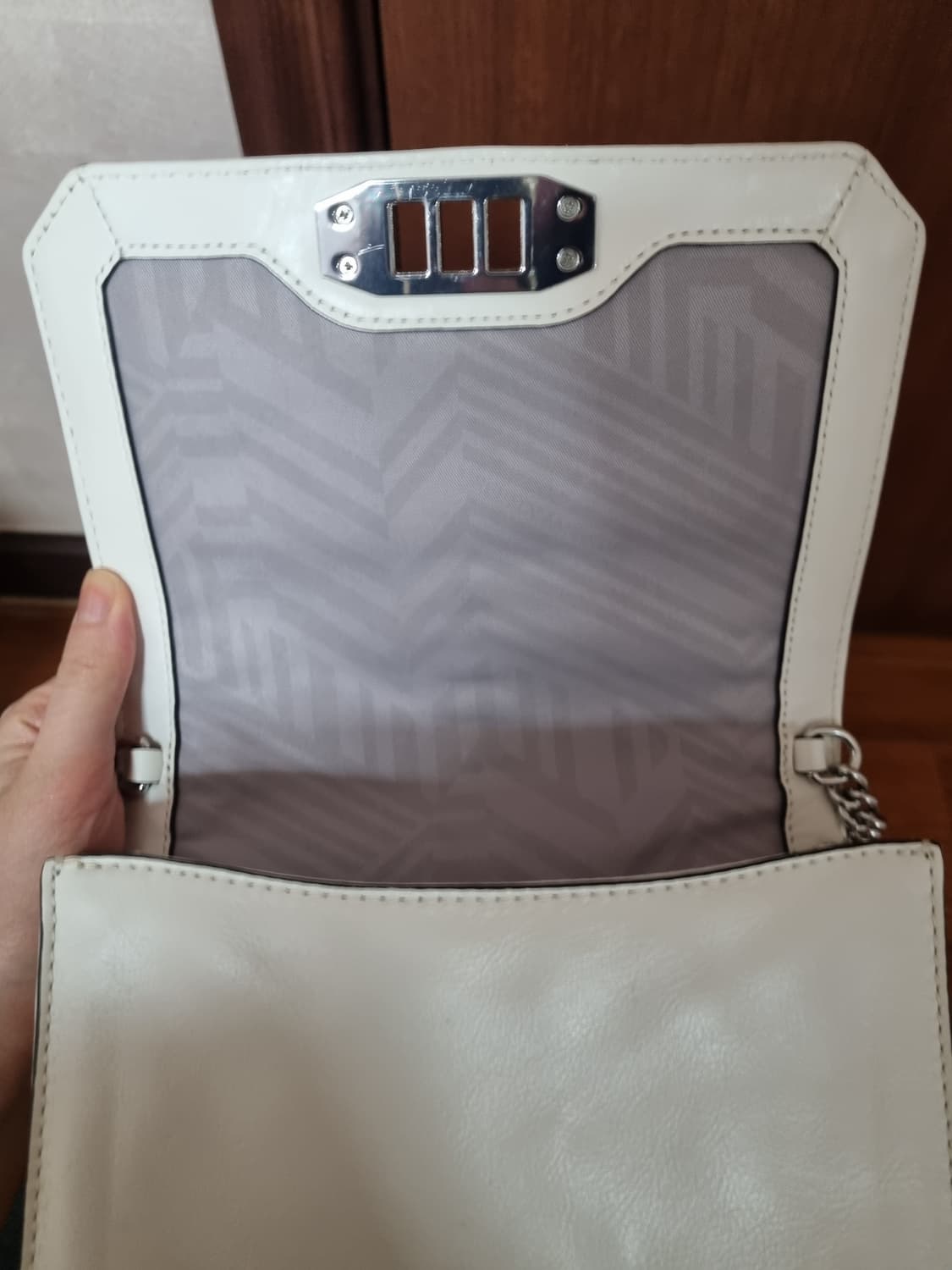 레베카 밍코프 화이트 레더 퀼팅 크로스백 상품이미지7