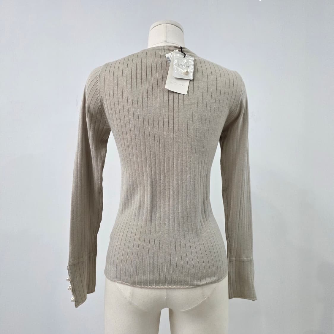 Cluel 진주 버튼 슬림 골지 니트 가디건 상품이미지3