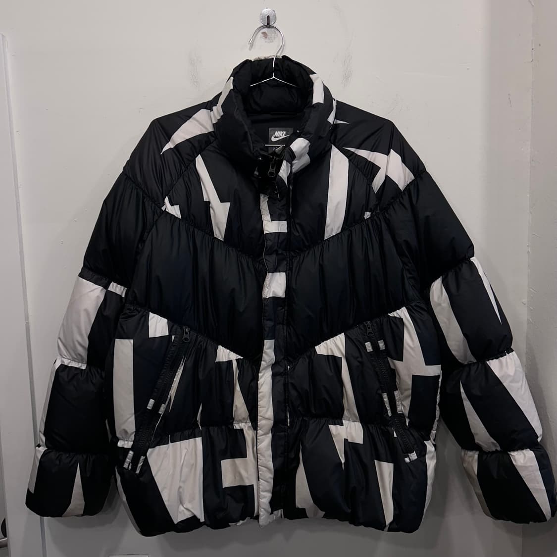 나이키 올드스쿨 덕다운 시즈널 필 패딩 상품이미지2