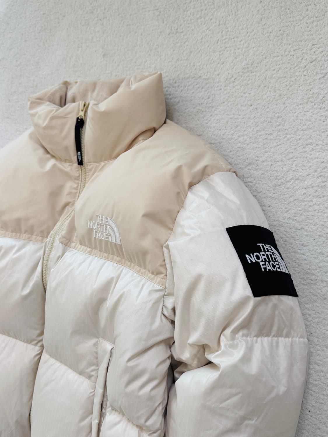 노스페이스 노벨티 눕시 패딩 상품이미지3