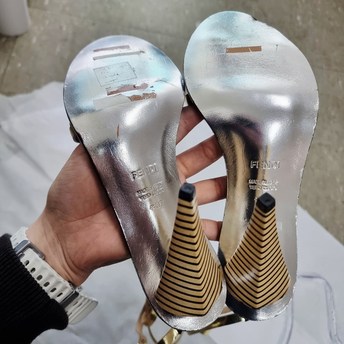 펜디 FENDI 하이힐 샌들 구두 슈즈 스트랩 오픈토힐 (240/37) 상품이미지9