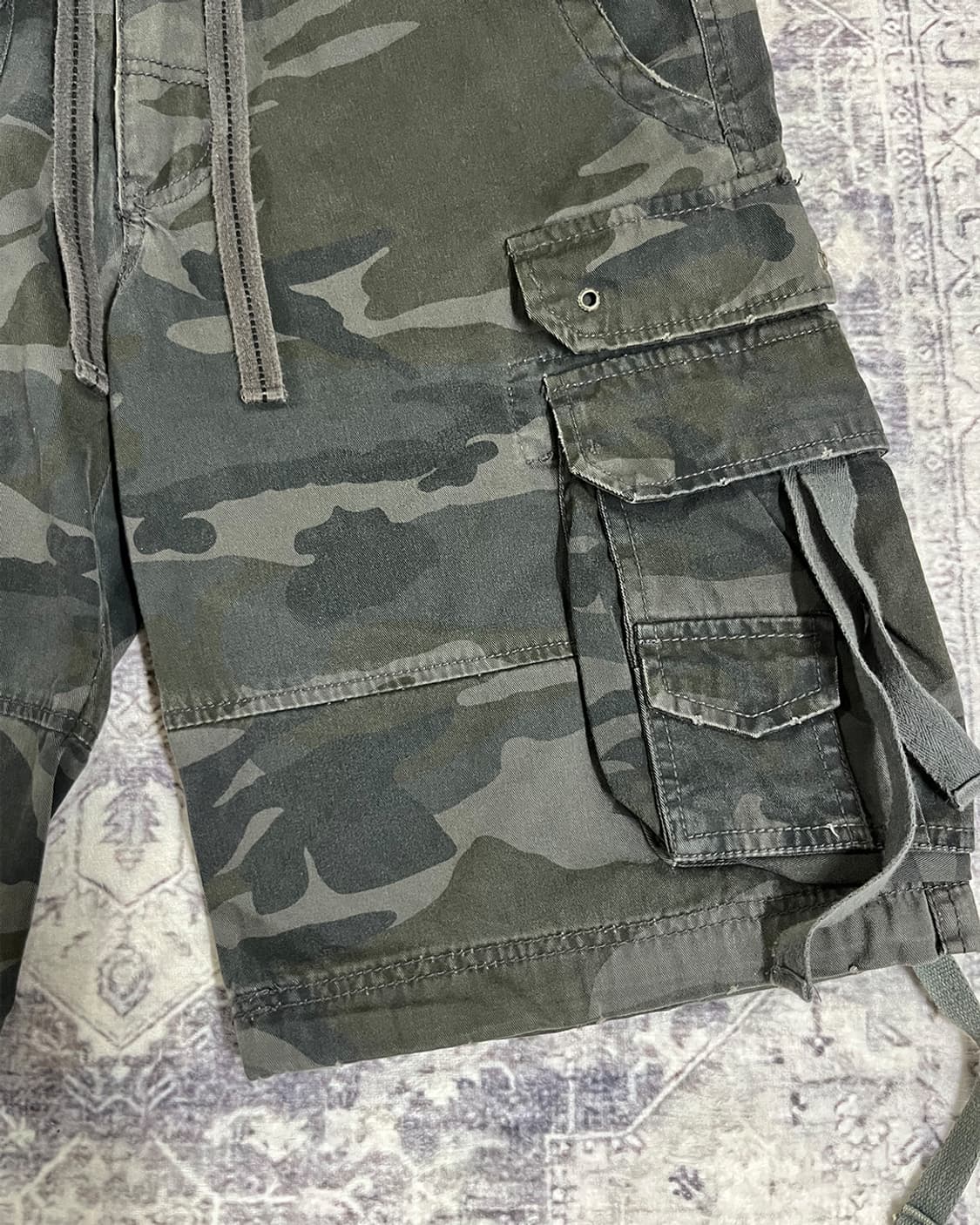 00‘s Grunge Camo Cargo Bermuda Pants 상품이미지5
