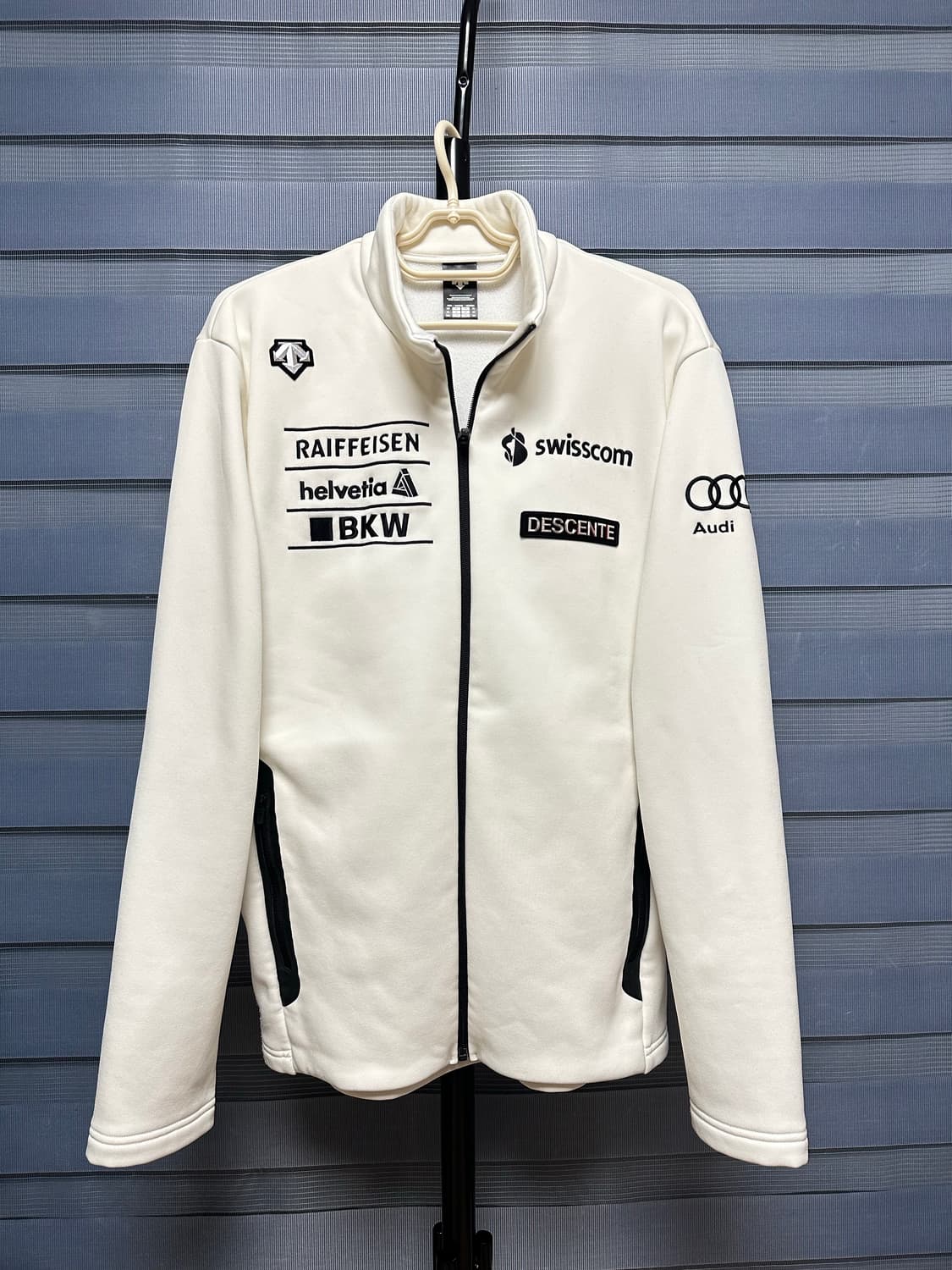 데상트 스위스 후리스 집업 XL 상품이미지1