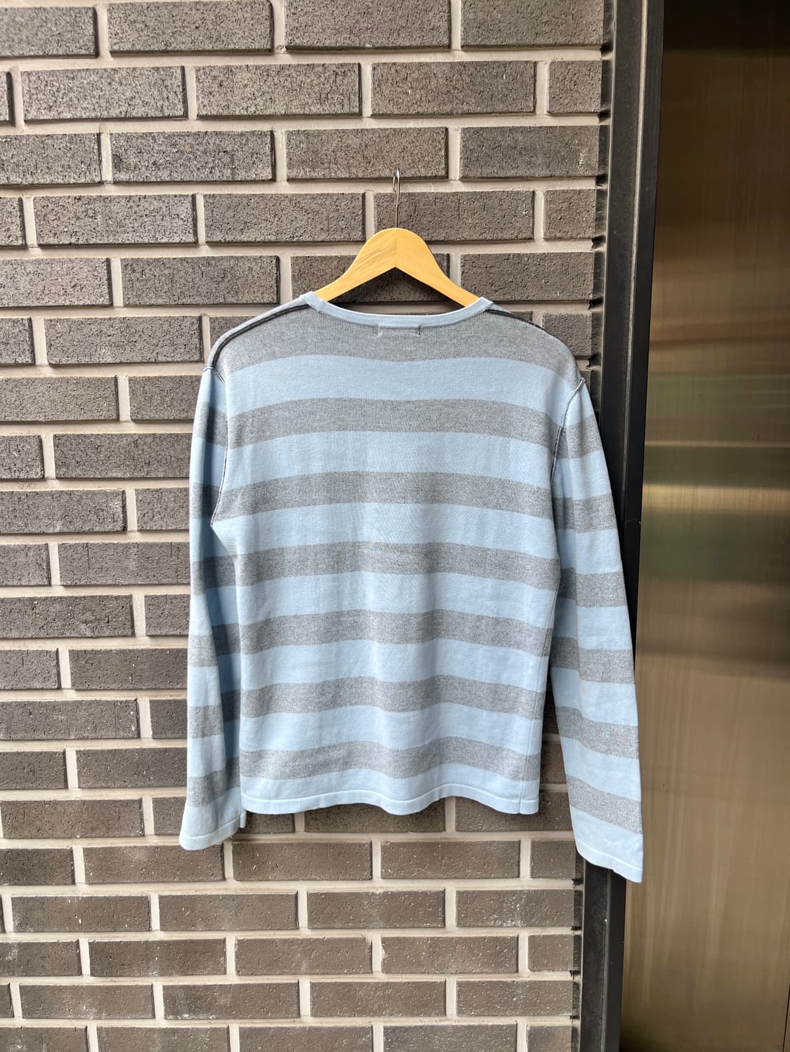 Burberry 버버리 로고 스트라이프 스웨터 블루 상품이미지9