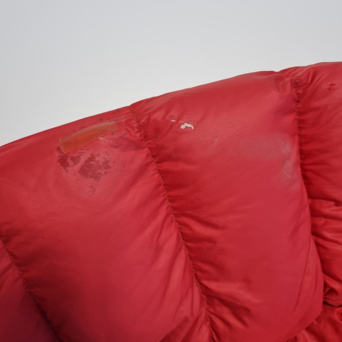 노스페이스 눕시 700 패딩 레드 상품이미지8