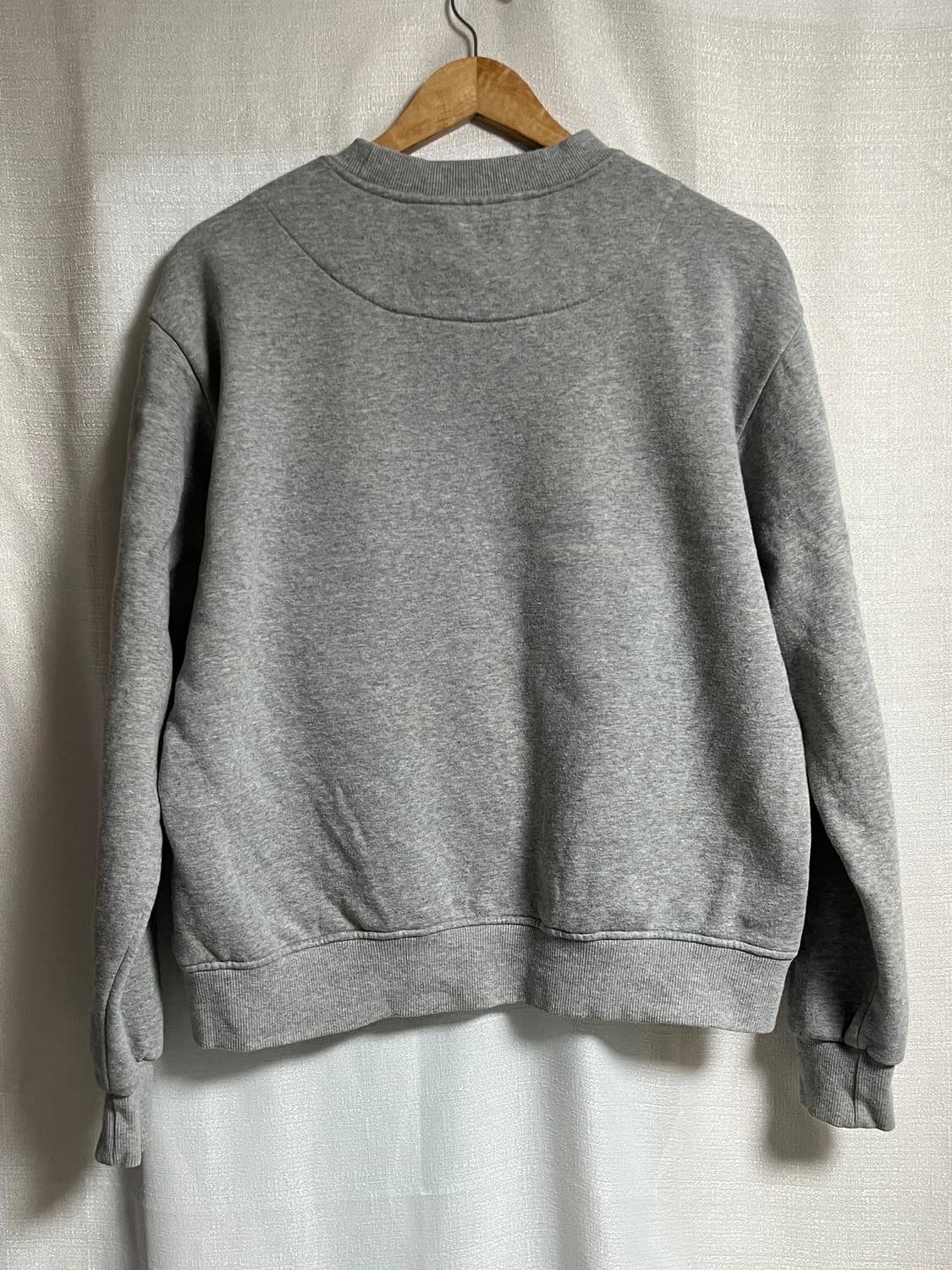 공용 비욘드클로젯 강아지패치 맨투맨 티셔츠 M 상품이미지4