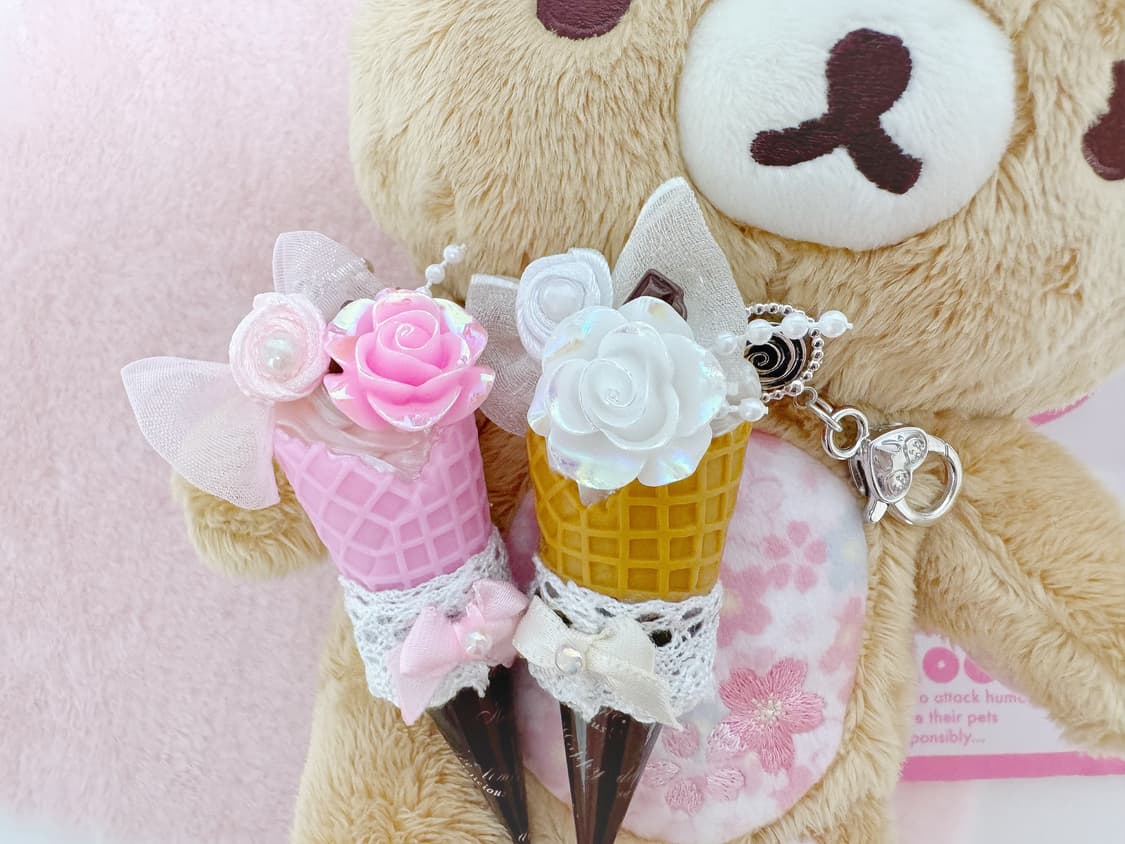 cream rose ice cream keyring 상품이미지2