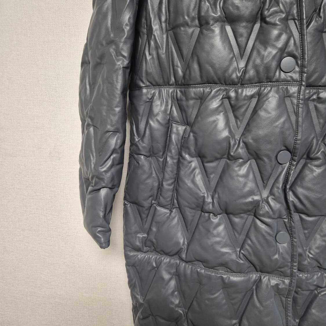 케이시팍 밍크 후드 퀼팅 인조가죽 롱패딩 상품이미지3