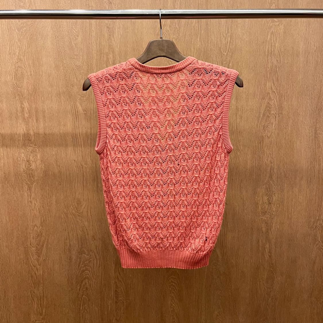 크리스찬 디올 니트 베스트 버튼 클로징 꽈배기 레이스 패턴 디테일 핑크 상품이미지3