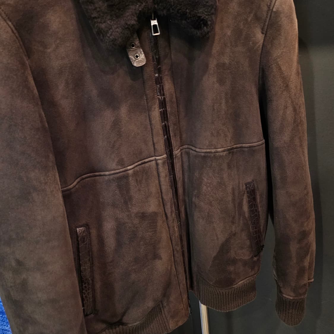 로로피아나 리얼 크록 풀 시어링 스웨이드 무스탕 상품이미지3