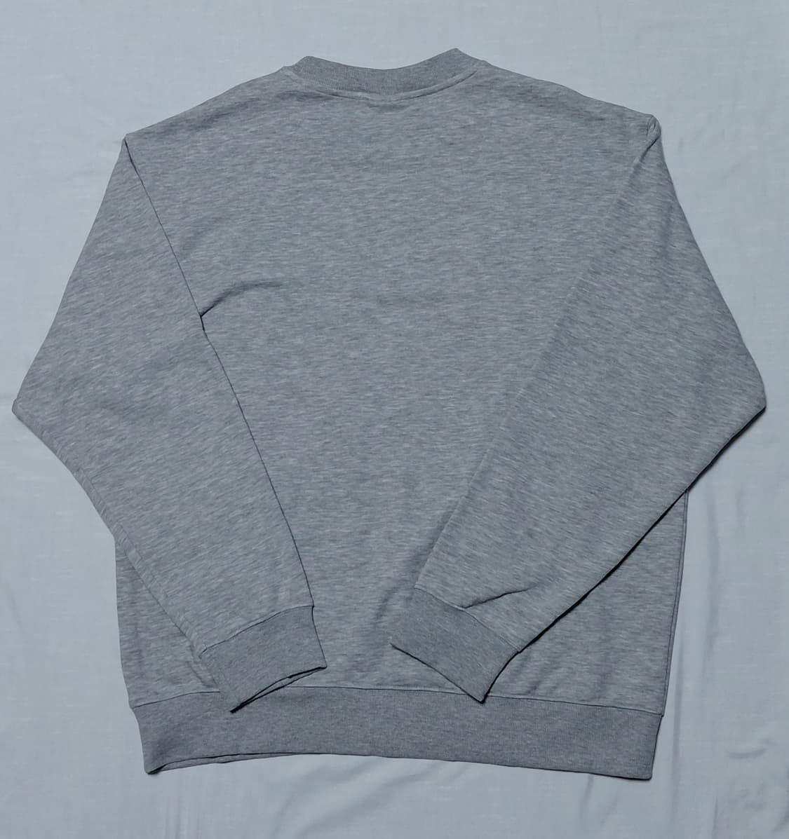 [L] 뉴발란스 에센셜 애슬레틱 펜던트 맨투맨 그레이 상품이미지7