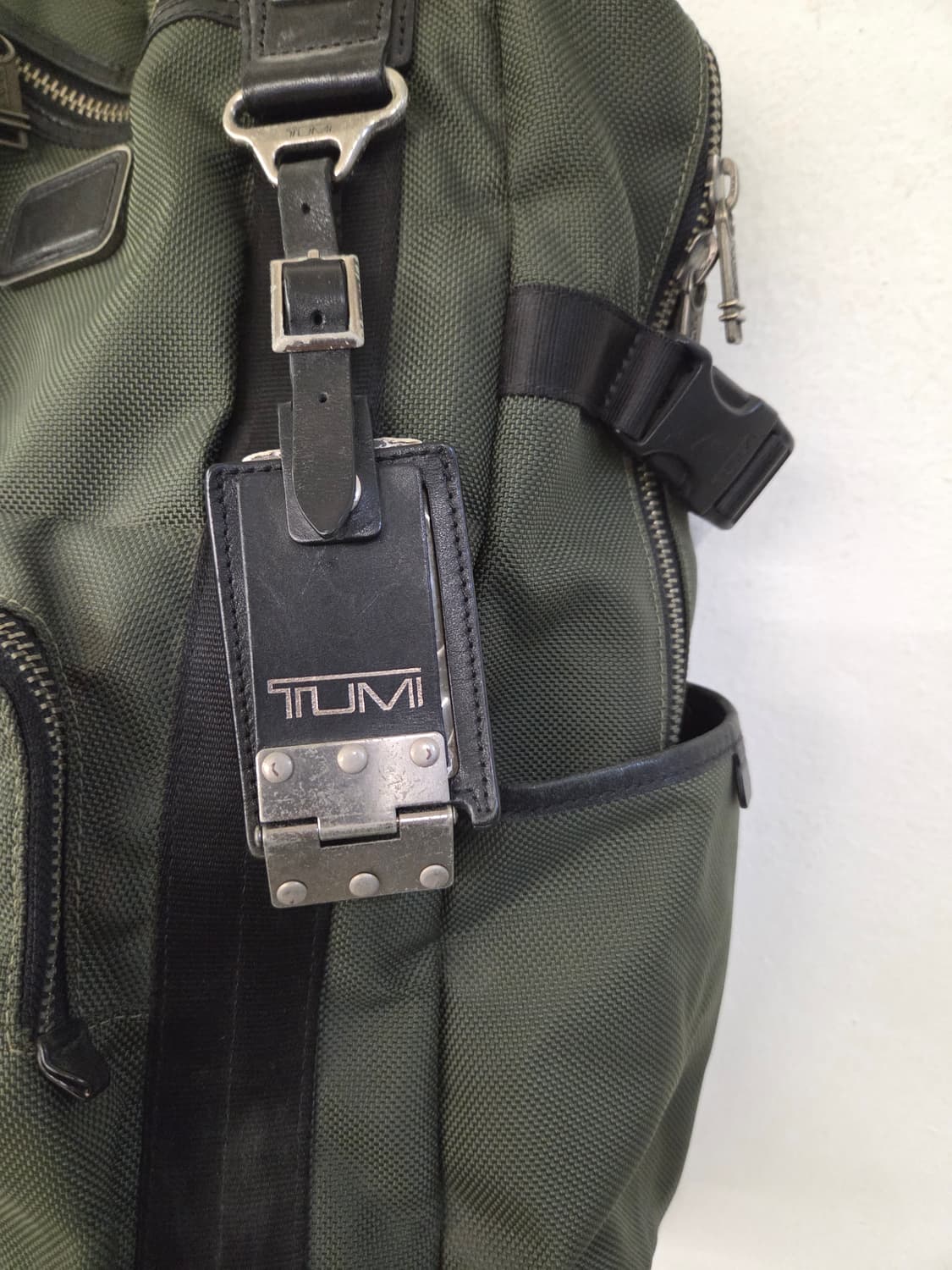 투미 카키 백팩 상품이미지2