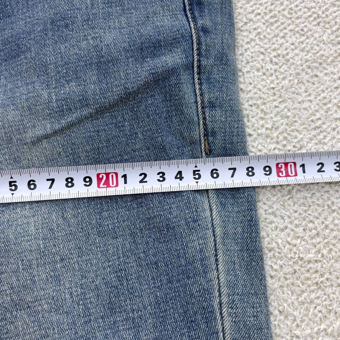 30 무신사스탠다드 남성 슬림핏 워싱 데님 팬츠 0522E 상품이미지8