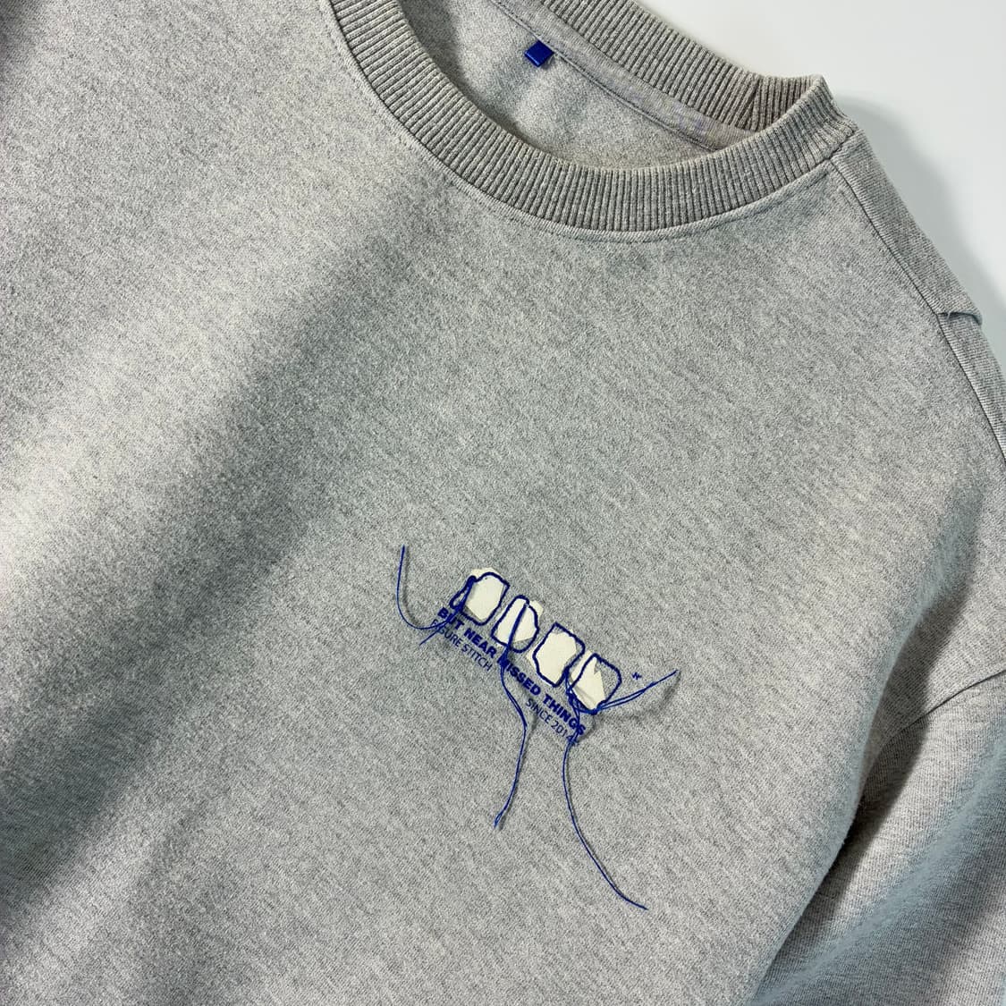 Adererror   아더에러 체스트 애드모어 로고 맨투맨 상품이미지4