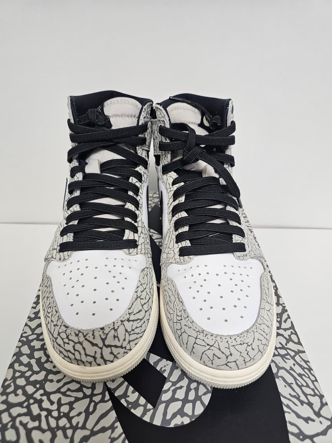 새상품급 조던 1 레트로 하이 OG 화이트 시멘트 상품이미지2