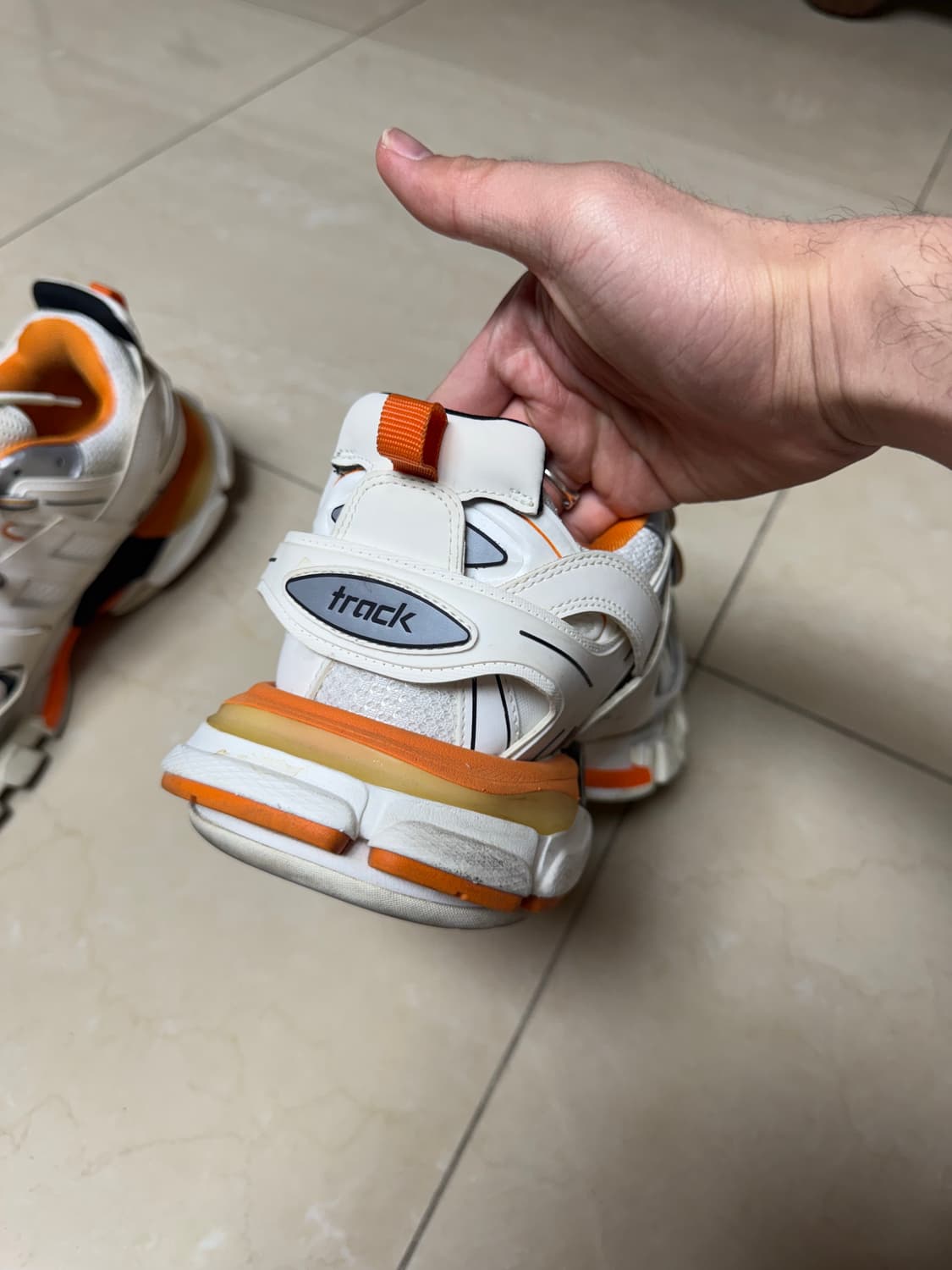 발렌시아가 트랙 44 흰주 상품이미지4