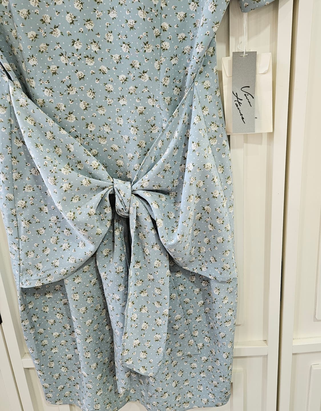 파스텔블루 플라워 랩무드 원피스 상품이미지4