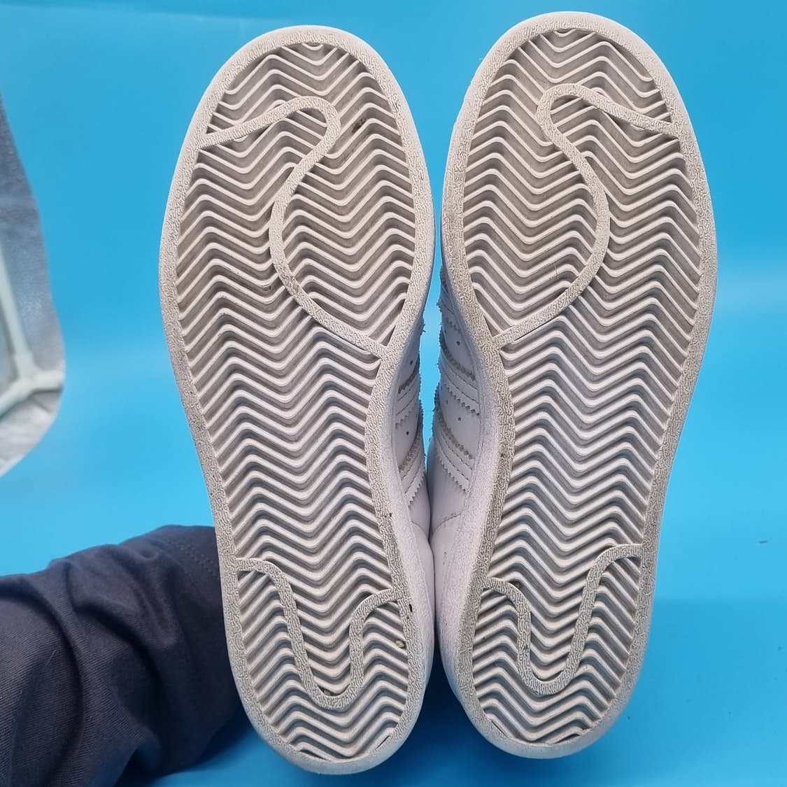 h 아디다스 슈퍼스타 금장 스니커즈225 상품이미지3