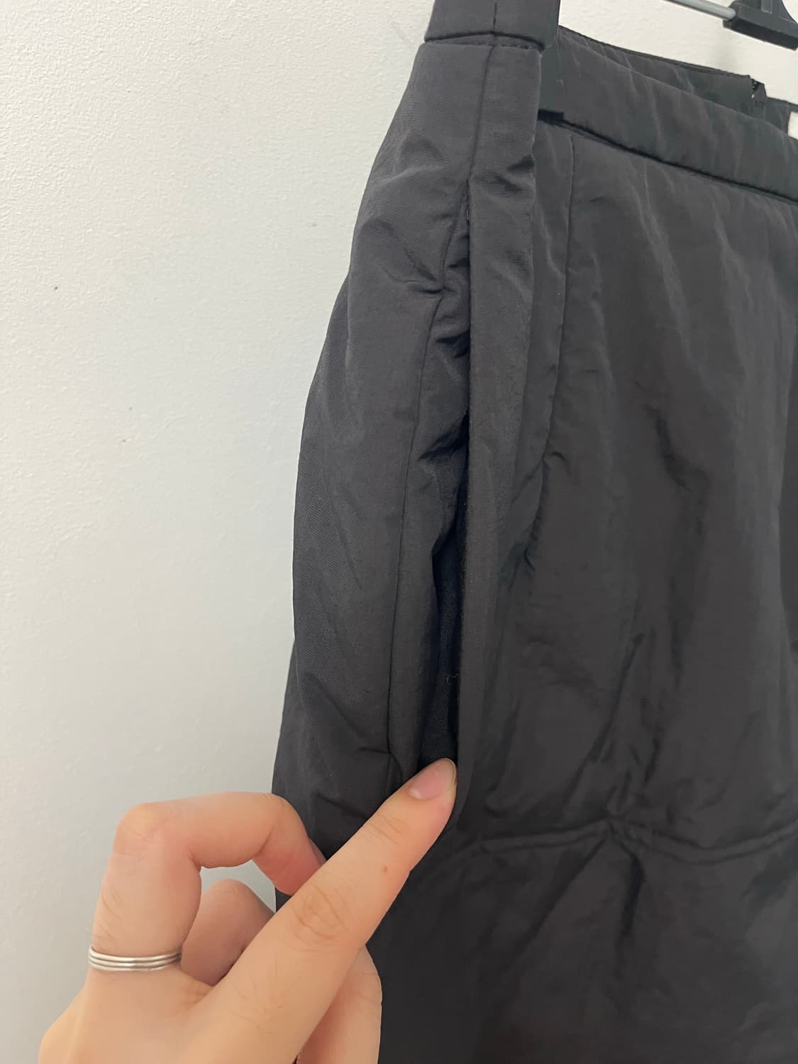 le padded long skirt 차콜 상품이미지3