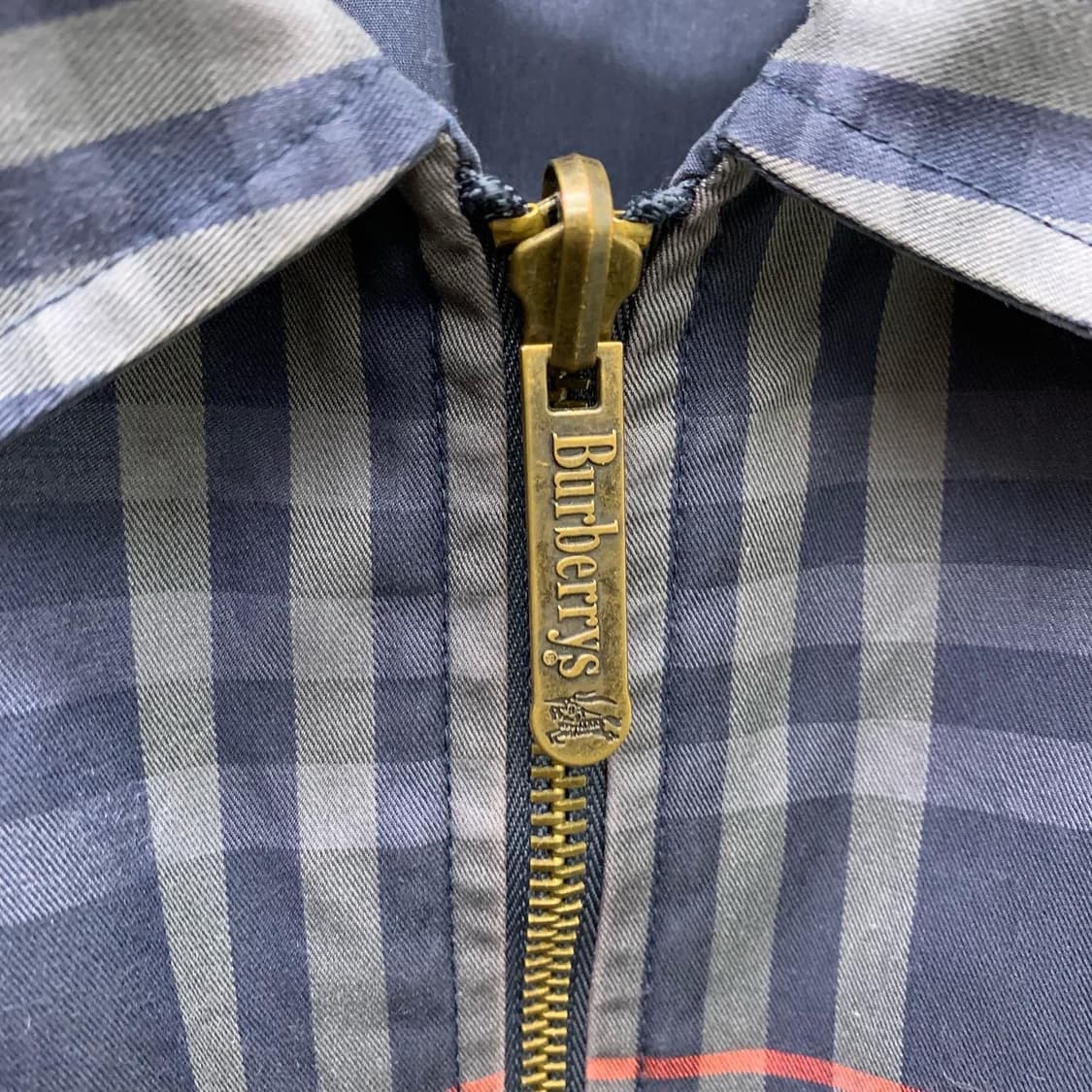 버버리 네이비 노바체크 리버시블 봄버 자켓 상품이미지5