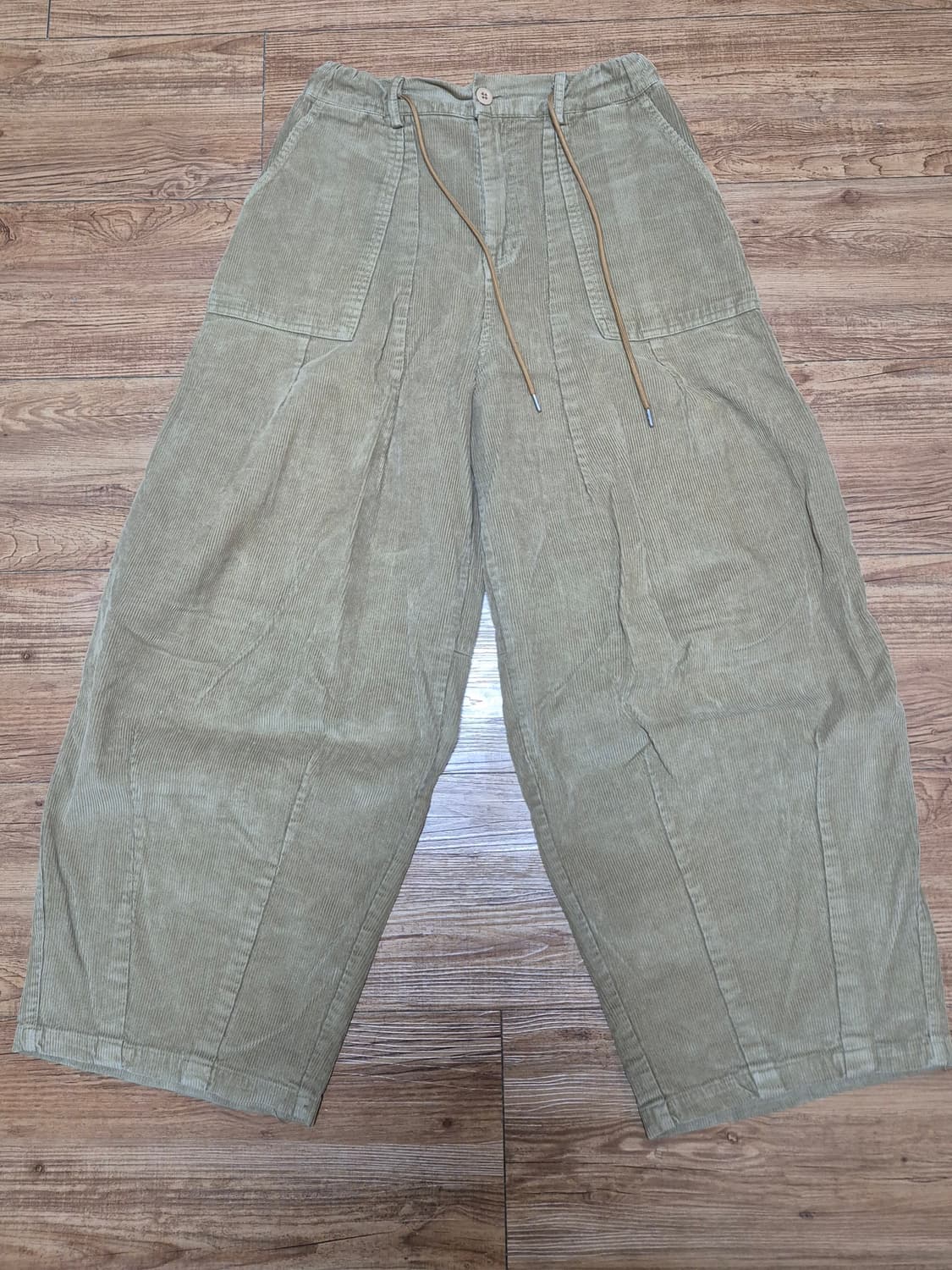 프리즘웍스 CORDUROY BALLOON PANTS_BEIGE (m) 상품이미지3