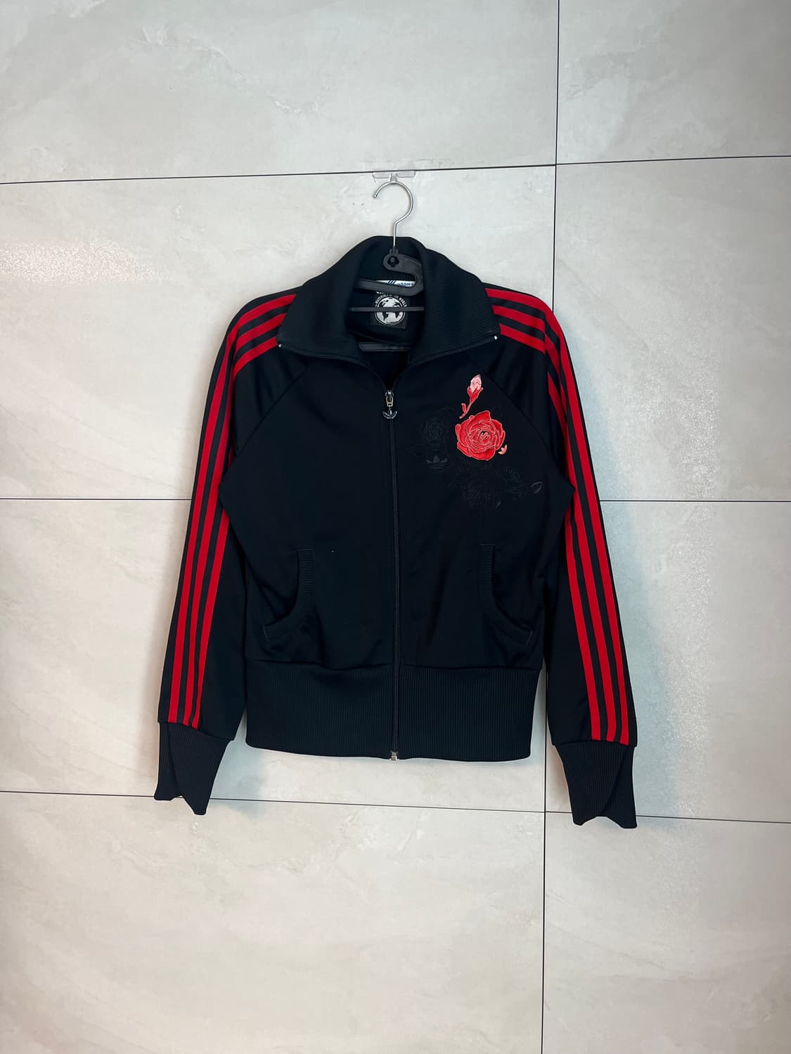 아디다스 스페인 장미 자수 검,빨 대장 져지 [100]  상품이미지4