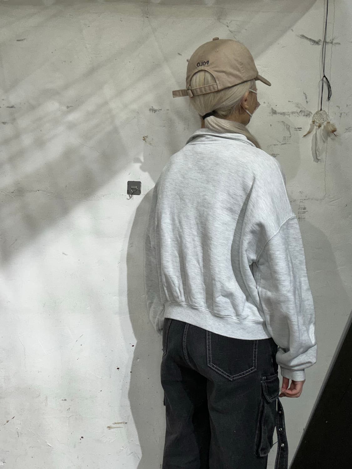 빈티지 그레이 크롭 맨투맨 오버핏 카라티 F 상품이미지3