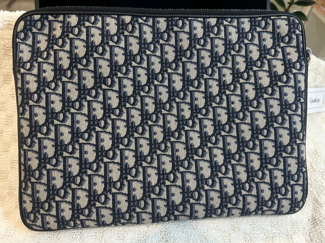 [정품/중고] 디올 노트북 아이패드 클러치 / 파우치 상품이미지1