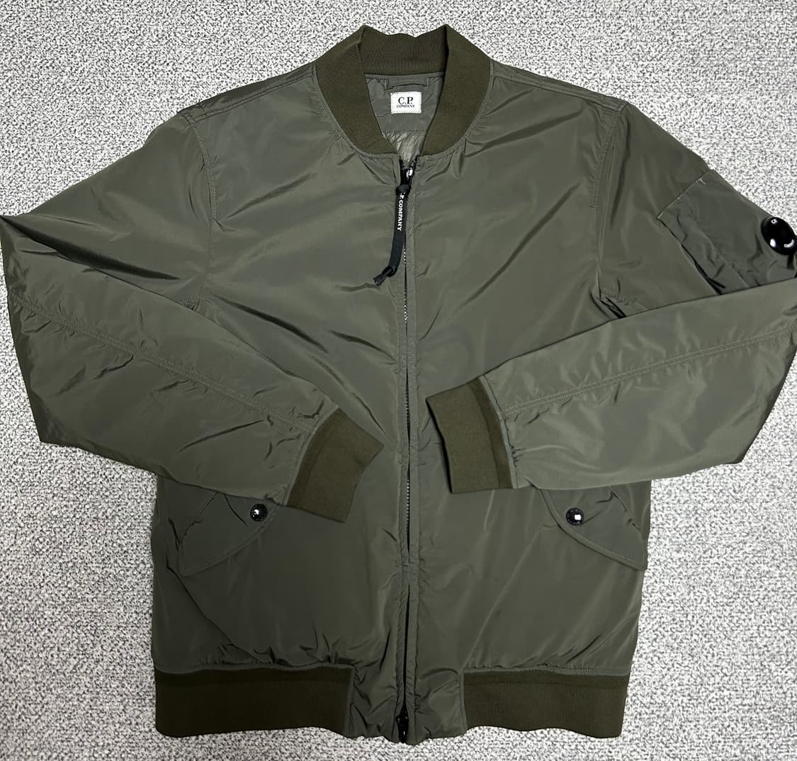 [택포/L] CP컴퍼니 봄버 자켓 카키 상품이미지1
