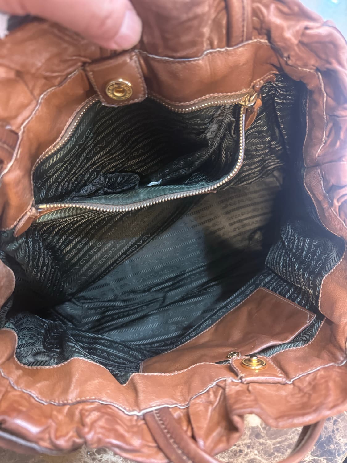 정품 프라다 비텔로 나파 숄더백 팝니다 상품이미지7