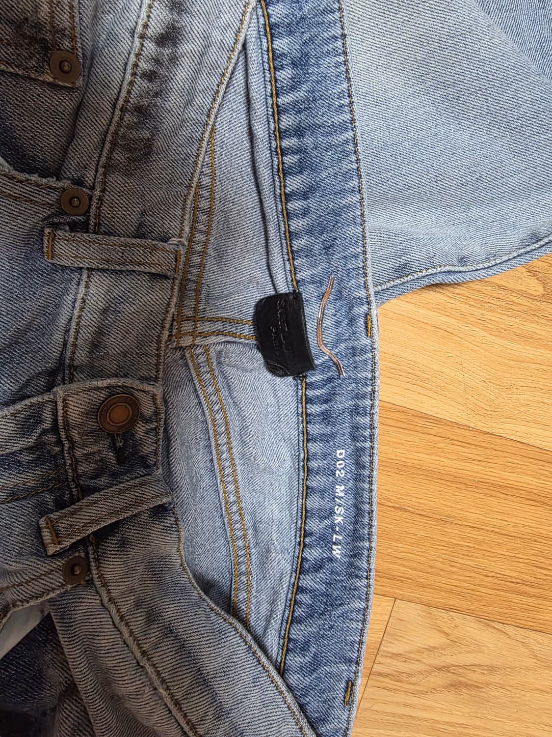 생로랑 데님팬츠 선제시 상품이미지3