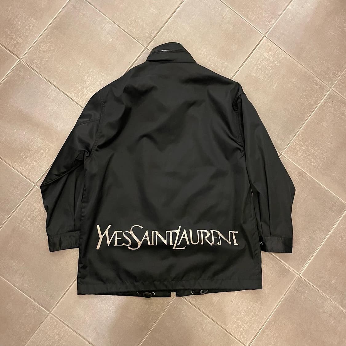 입생로랑 레터링 봄버점퍼 상품이미지10