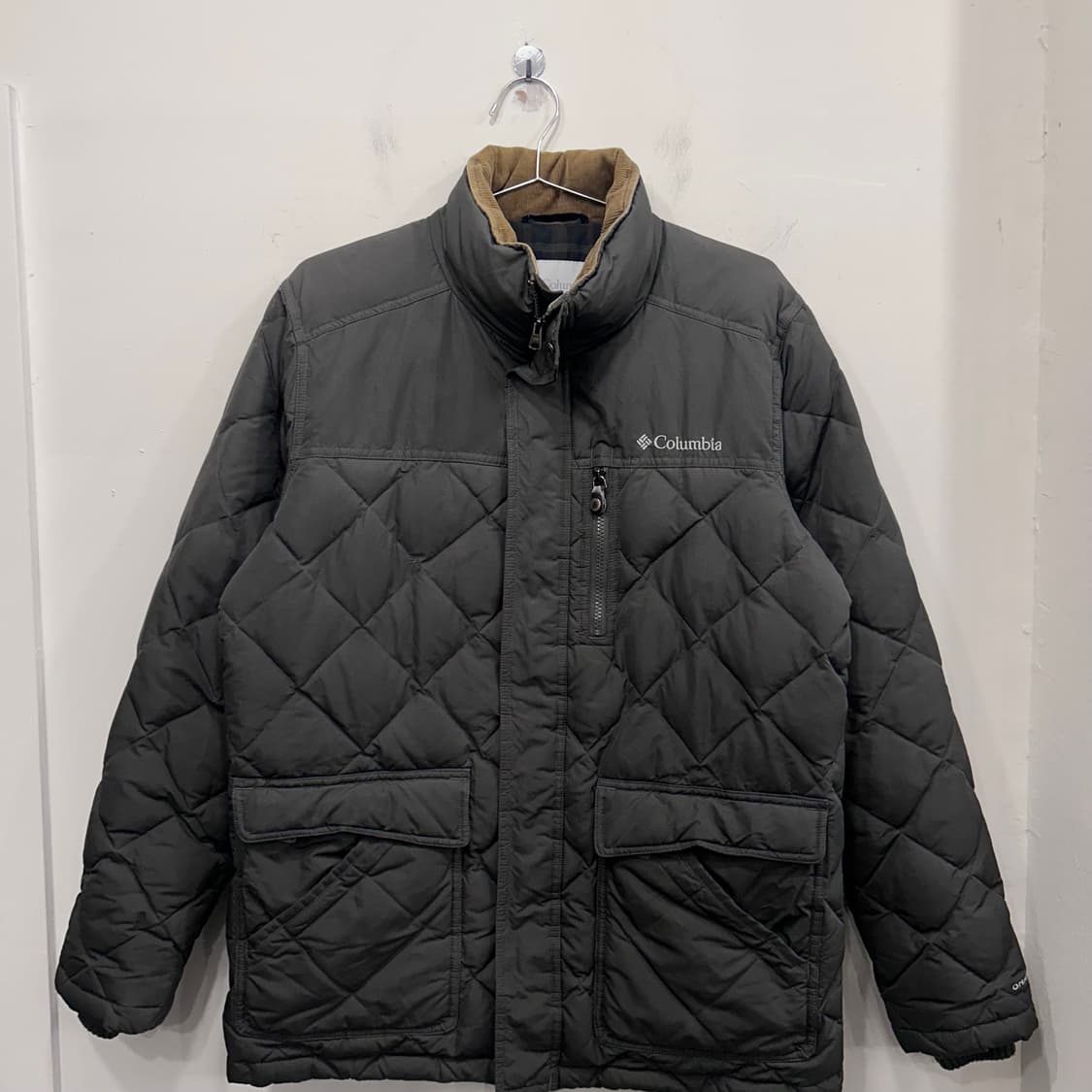 컬럼비아 덕다운 다이아몬트 퀼팅 경량패딩 상품이미지2
