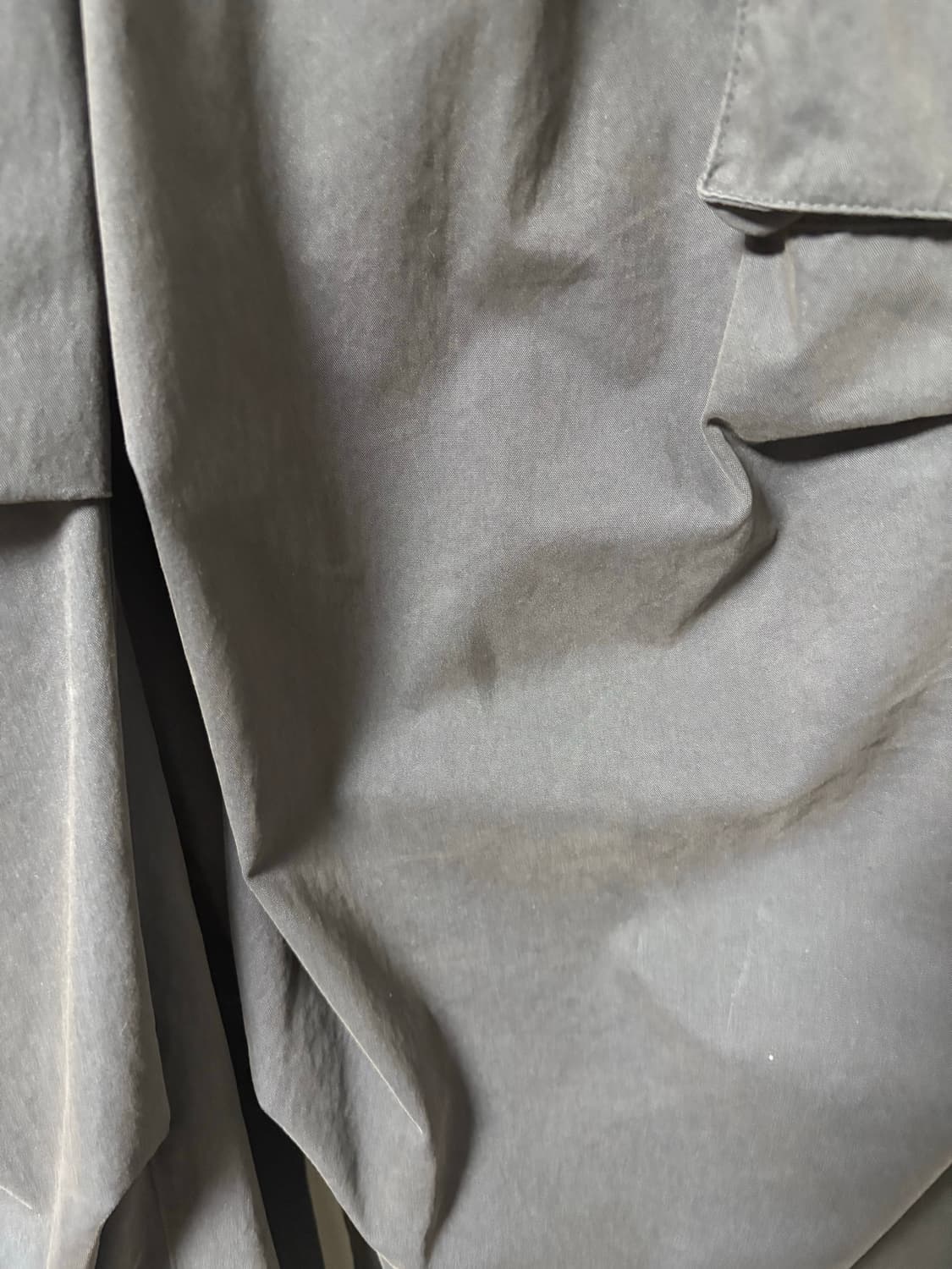 어나더오피스 23ss 파라슈트 팬츠 차콜그레이 3 상품이미지4