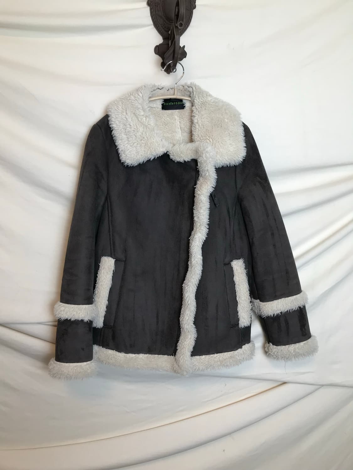 브라운 퍼 안감 무스탕 자켓 상품이미지4