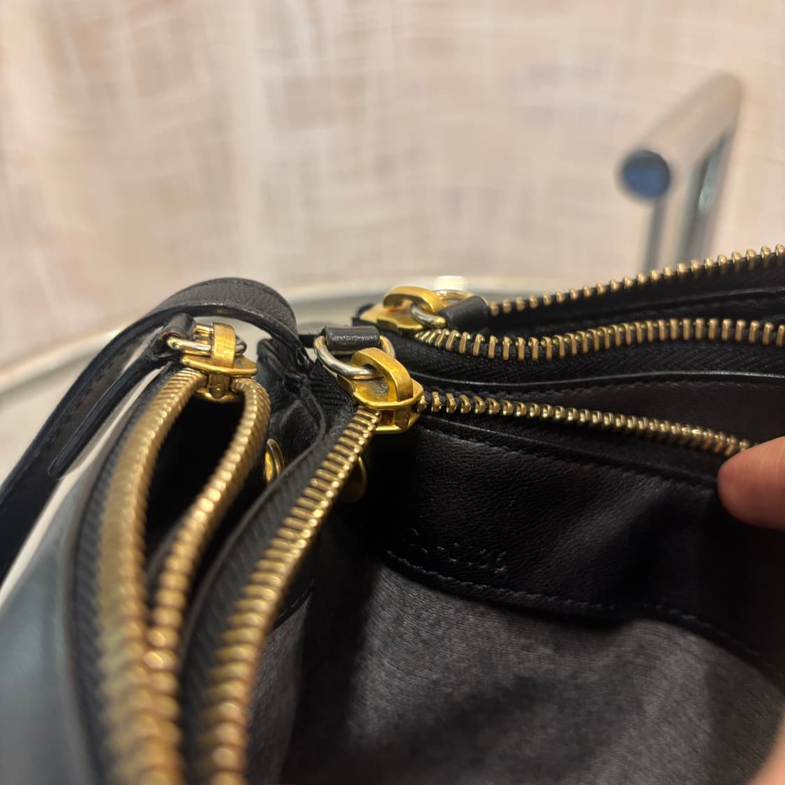 정품 셀린느 트리오백 스몰      상품이미지10