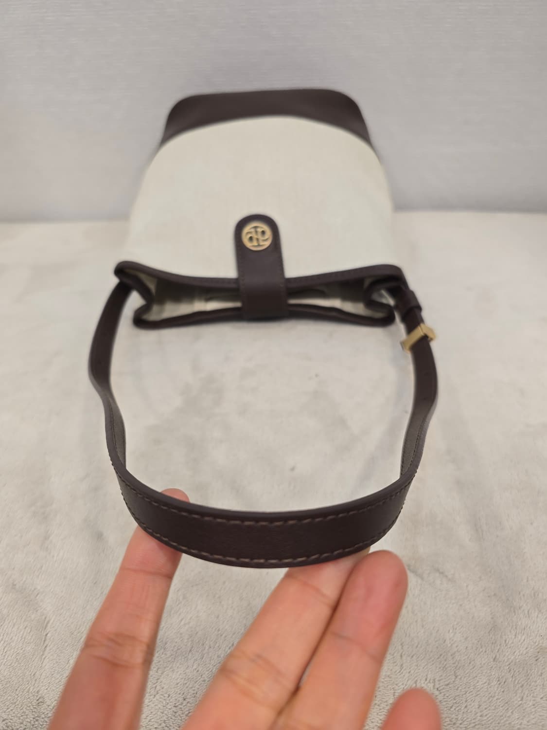 드파운드 타운백 아이보리 캔버스 숄더백 상품이미지5