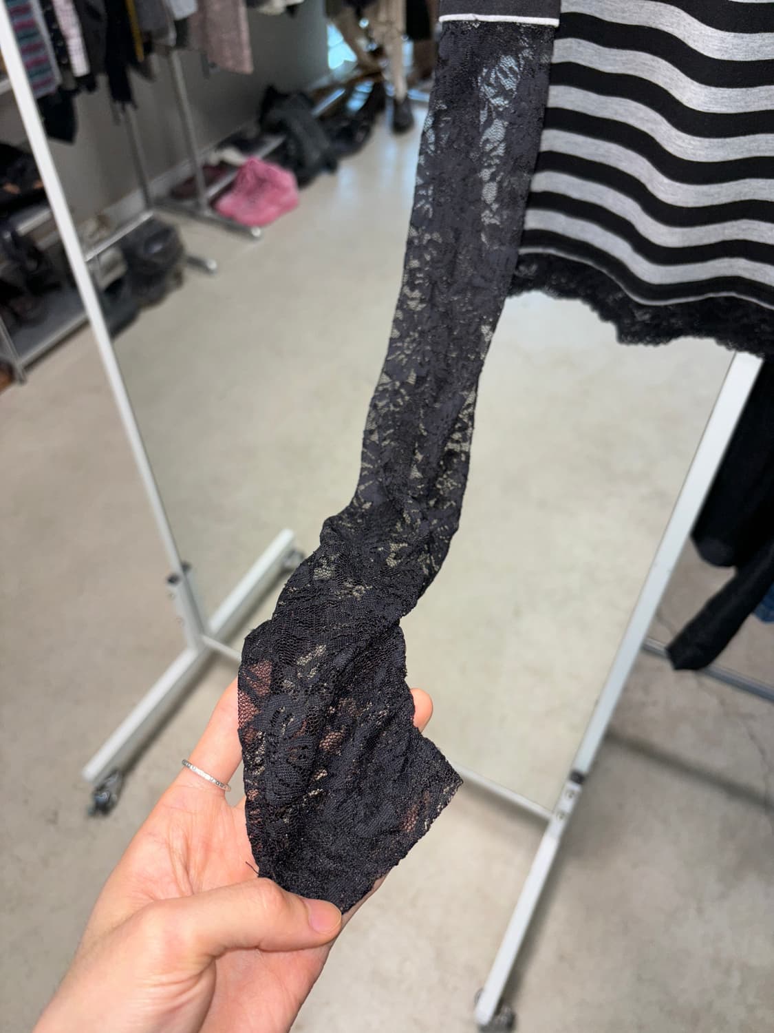 Mingon 레이스 레이어드 스트라이프 롱슬리브 상품이미지4