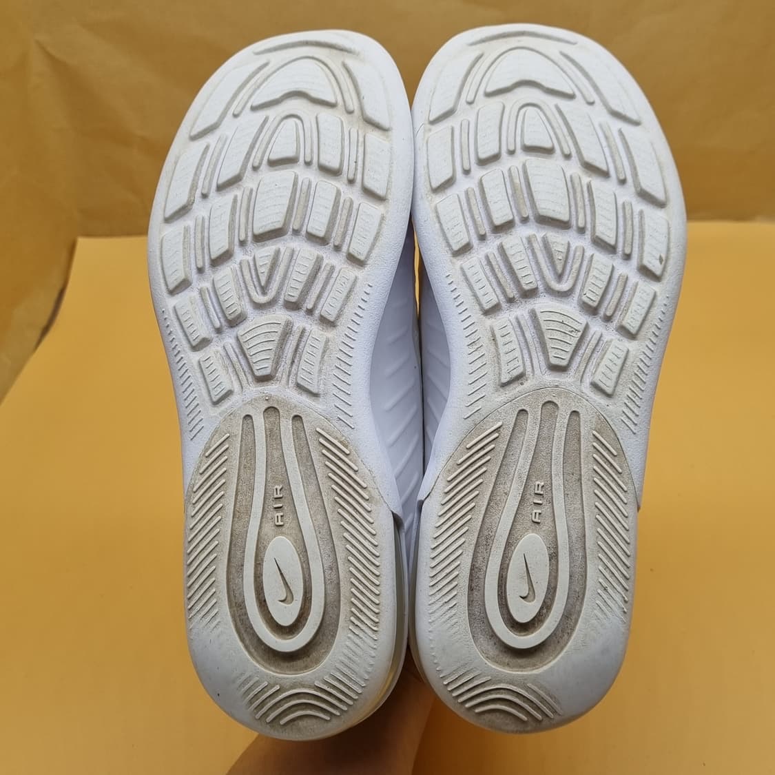 나이키 에어맥스 엑시스 여성운동화235  상품이미지3