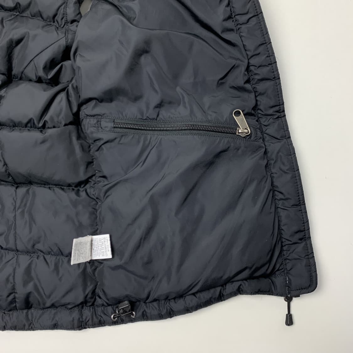 [S/정품] 노스페이스 700 여성 블랙 눕시 패딩조끼 상품이미지6