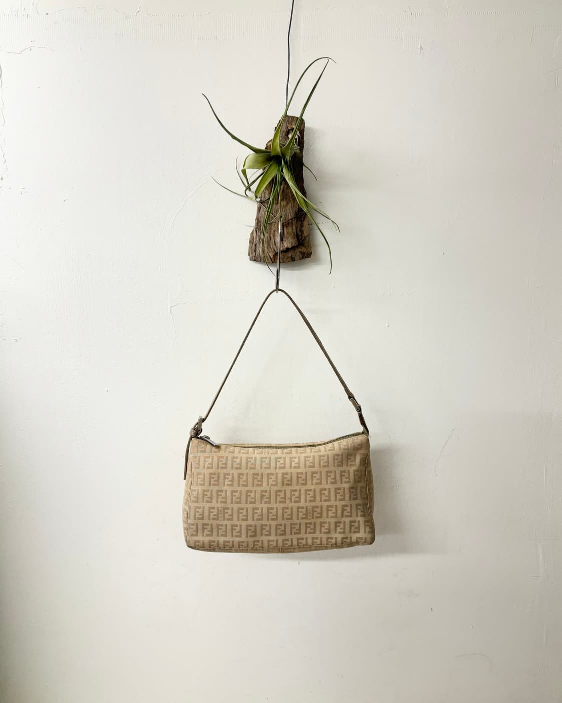 펜디 주키노 캔버스 포쉐트 숄더백 상품이미지1