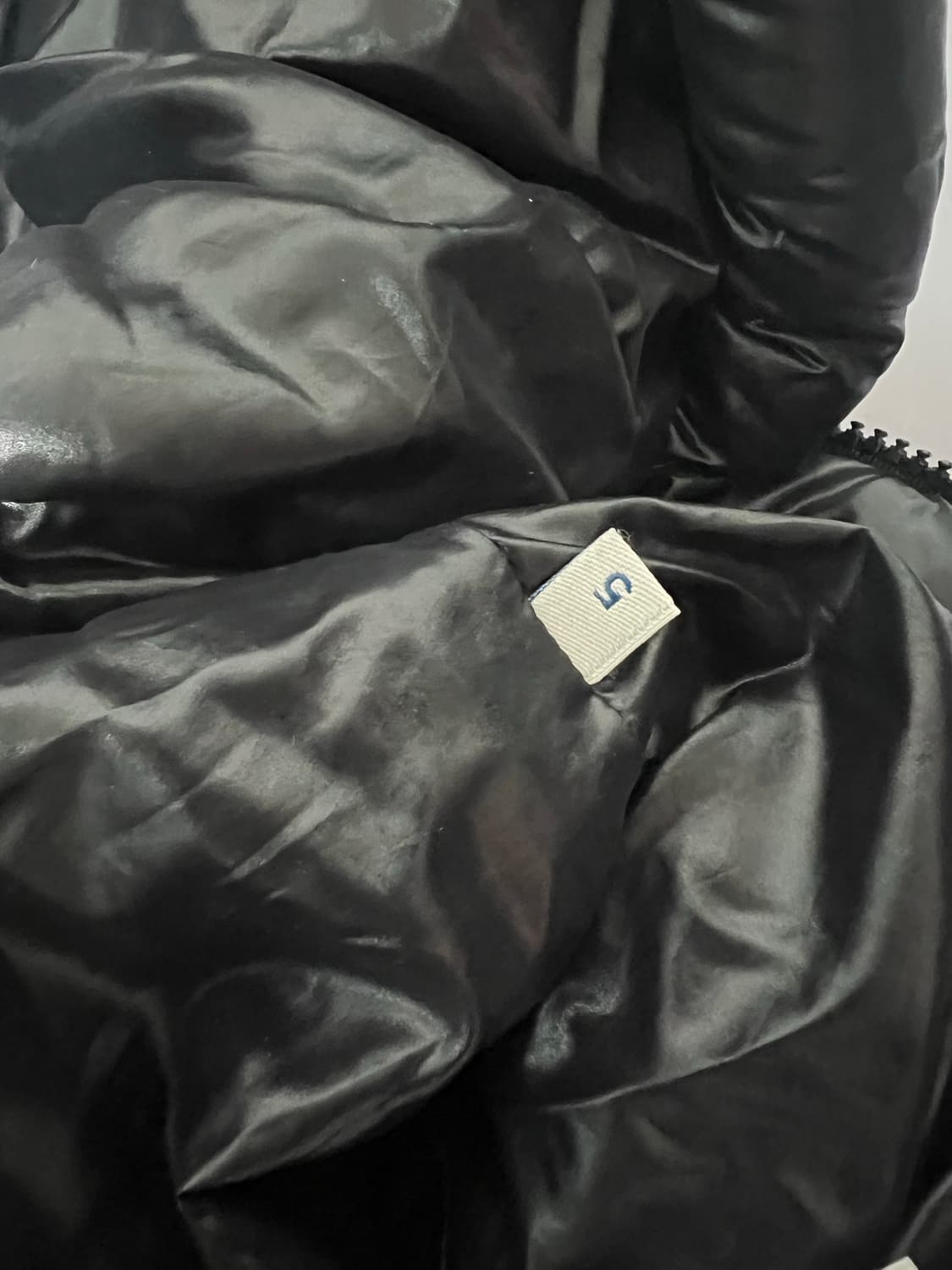 몽클레어 에크린스 5 상품이미지8