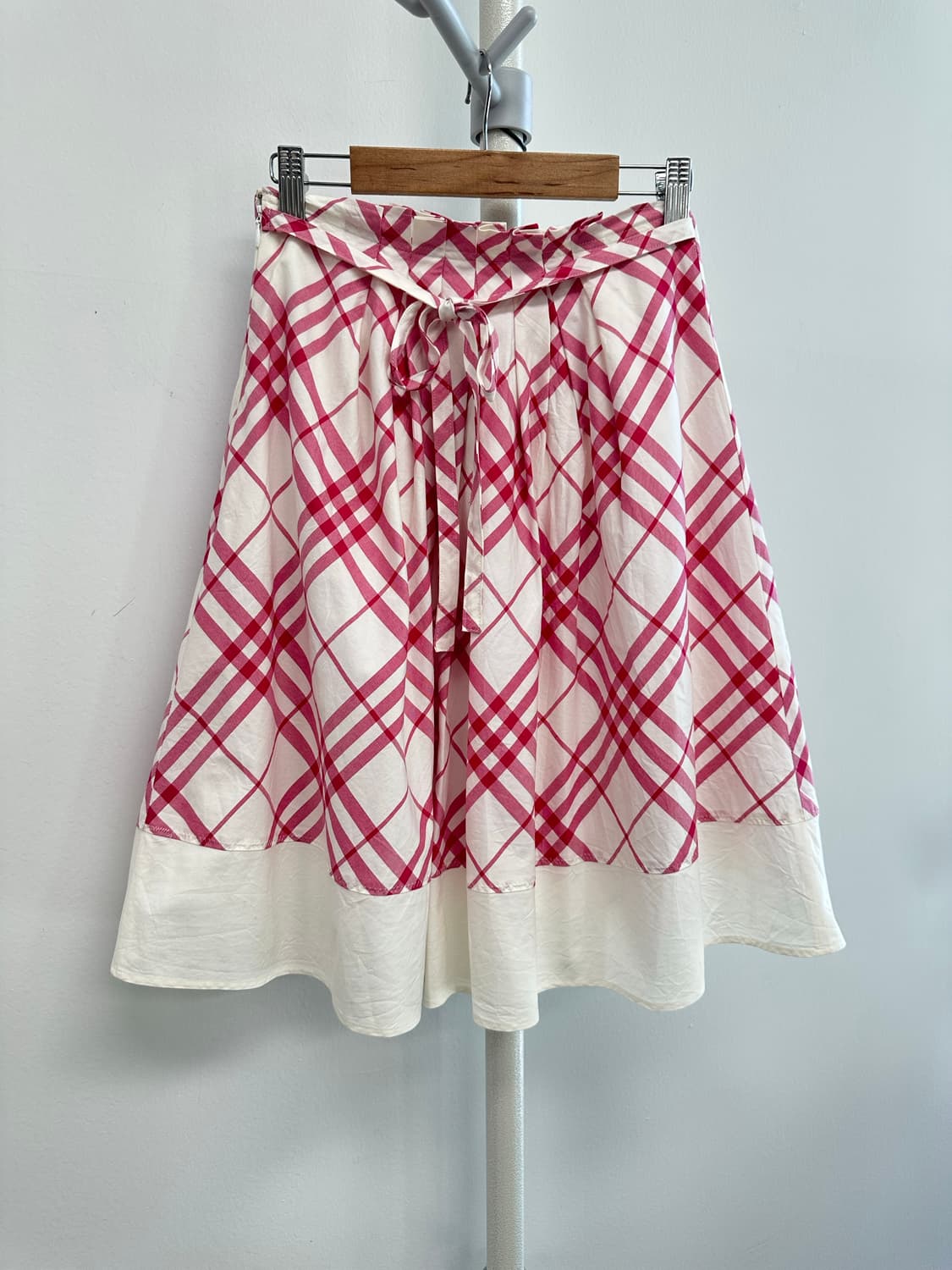 버버리 레드 체크 플레어 스커트 상품이미지1